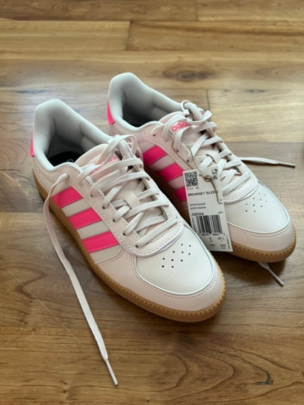 NWT** adidas Breaknet Sleek Sneaker - Women's